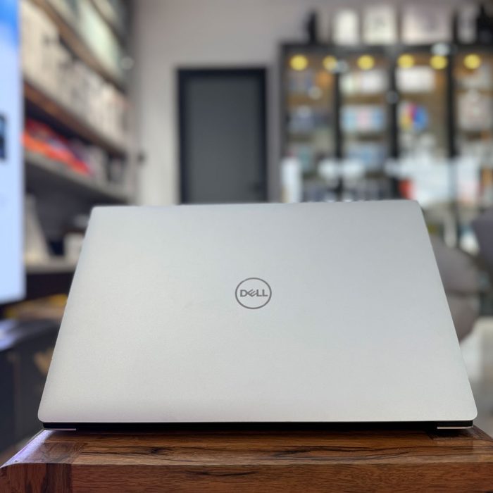 Dell Precision 15 5540 15.6-inch, intel Core i7-9850H 32GB 1TB SSD  - Platinum Silver (Pre-Owned) - Image 5